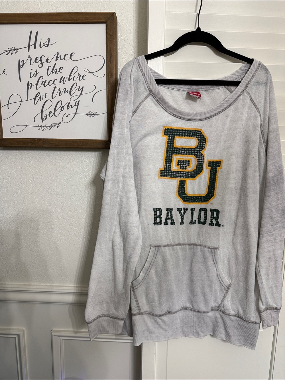 Baylor University Gray Crewneck Sweatshirt with Green & Gold Logo